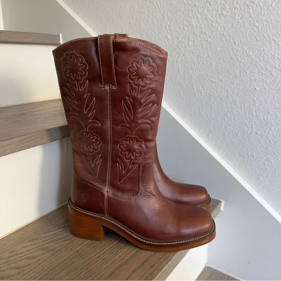 NWOB Frye Free People Kate Deco Stich Embroidered Stitch Boots in Auburn Brown - Picture 4 of 9